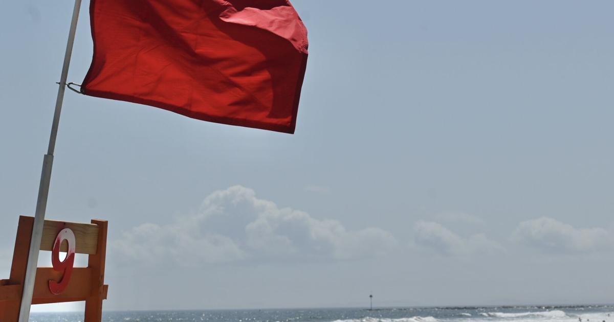 Surf remains rough, warnings abound in wake of teen's drowning at Hampton Beach