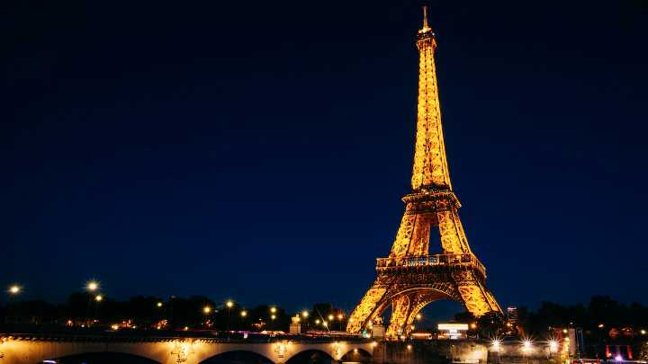 Murray Bridge brings Paris to life with cabaret show "Encore: An Evening in Paris"