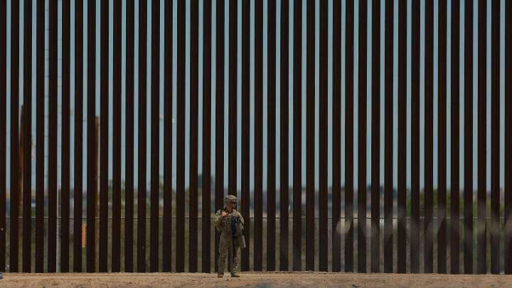Mexicanos, los Más Deportados de EUA: ¿A Quiénes Más Están Expulsando?