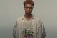 Watch Archie Madekwe Perform ‘Love and Obsession’ in Exclusive Clip From ‘Lurker’