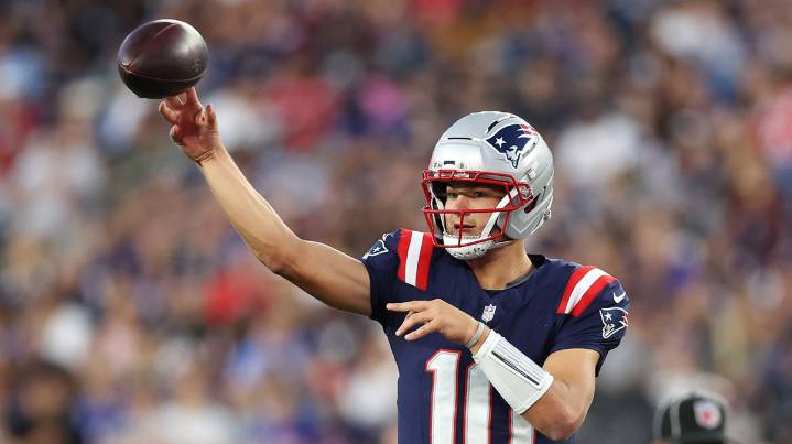 Patriots’ Mike Vrabel issues blunt Drake Maye bottom line after turnover vs. Commanders