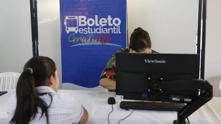 Estudiantes universitarios tienen plazo hasta el 31 de agosto para revalidar el boleto gratuito