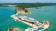 Un barco de más de un siglo de antigüedad fue convertido en un hotel de lujo con más de 100 habitaciones