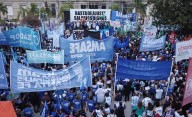 Docentes rechazaron la propuesta salarial de Pullaro: "Salarios por el piso"