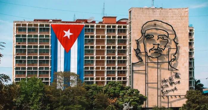 Cuba rechaza despliegue militar de EE.UU. en el Caribe