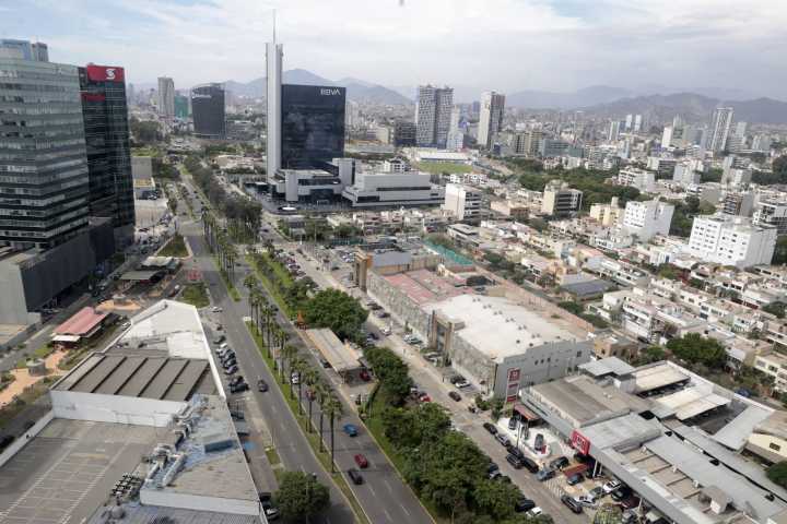 Economía peruana creció 4.52% en junio, una de las tasas más altas del 2025
