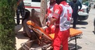 Derrapa motociclista; hay tres heridos