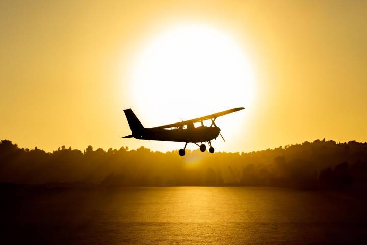 I Was Flying in a Small Plane When We Experienced Electrical Failure. Heres What Happened Next