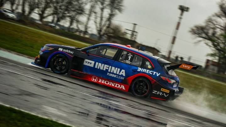Leonel Pernía se quedó con la preclasificación del TC2000