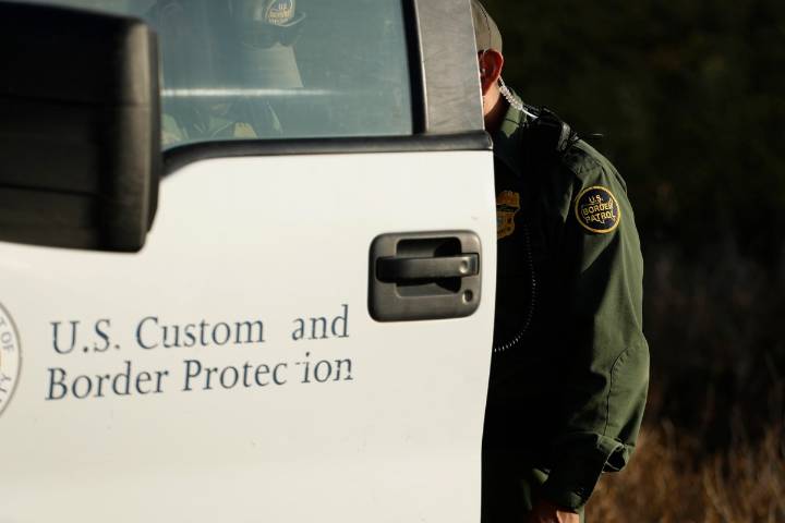 Aumentará presencia de CBP en Los Ángeles para más redadas de inmigración