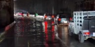 Lluvia deja árboles caídos y autos varados en ZMG