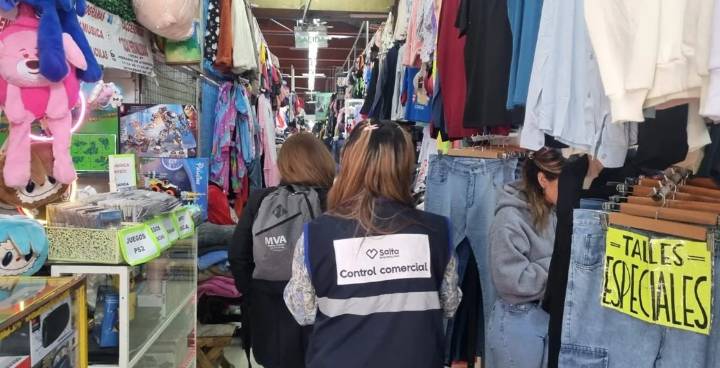 Salta: realizan controles preventivos de seguridad en galerías comerciales