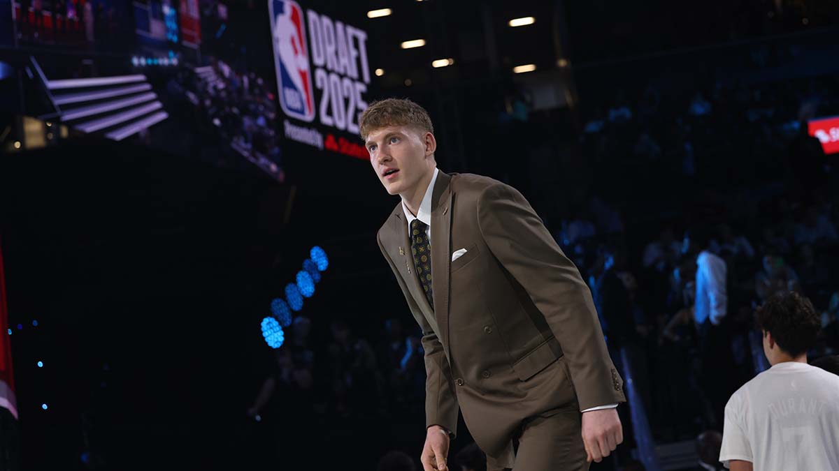 Heat select Illinois guard Kasparas Jakucionis with No. 20 pick in 2025 NBA Draft