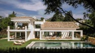 El auge de la vivienda de lujo en Málaga sigue, con Marbella de epicentro: 40 nacionalidades y cada vez más compras para vivir todo el año