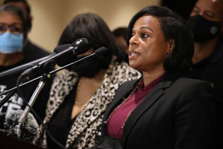 The Heroine We Need: Texas Rep. Nicole Collier Slept On House Floor After Refusing Escort, Fights Racist Republican Redistricting