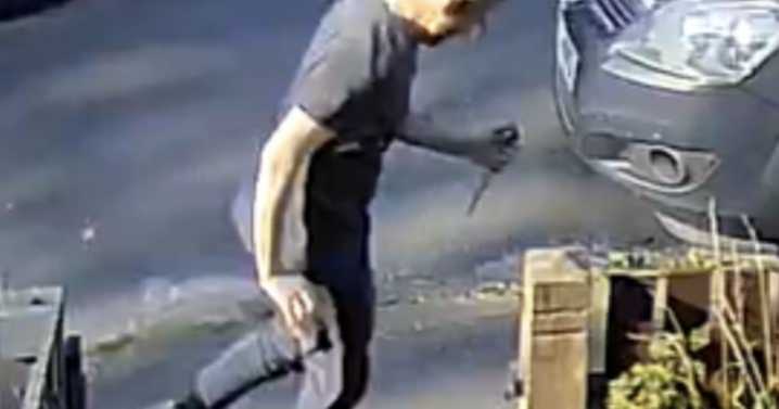 Police hunt 'knifeman' after serious attack and warn public 'not to approach'