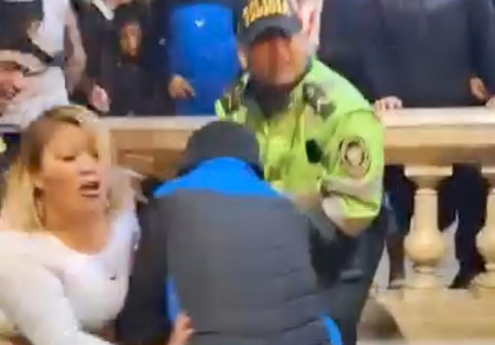 NOCHE SANGRIENTA: Balean a hombre EN PLENA PLAZA SAN MARTÍN