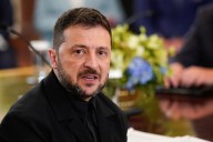 El traje de Volodímir Zelenski que sorprendió a Donald Trump en la Casa Blanca