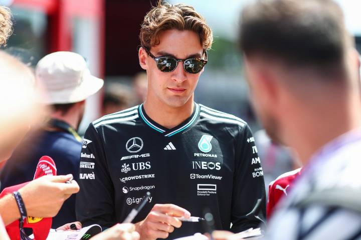 George Russell sheds light on his F1 contract situation