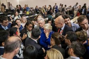 World plastic pollution treaty talks collapse with no deal