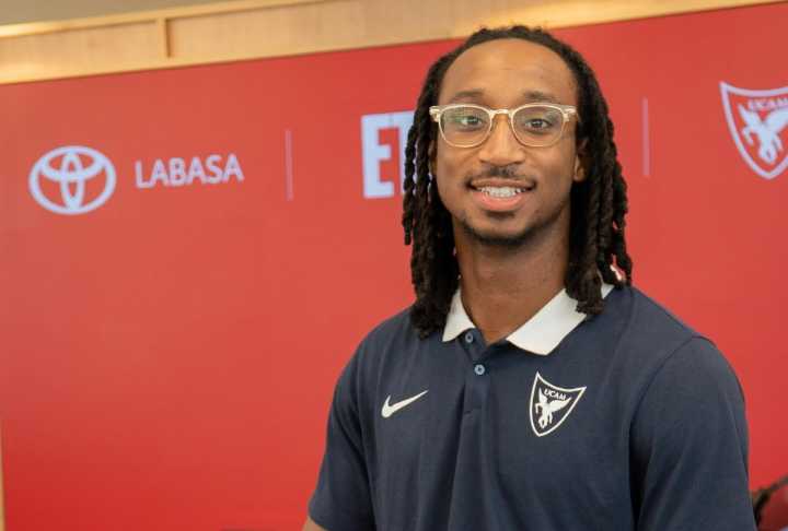 Deportes | Michael Forrest da "un buen salto" fichando por el UCAM CB y llega "con mucha ilusión y ganas de crecer”