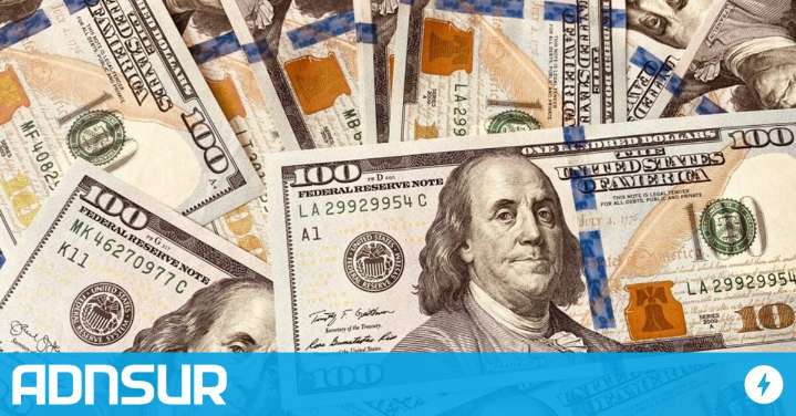 ¿A cuánto cotizan el dólar oficial y el dólar "blue" este miércoles?