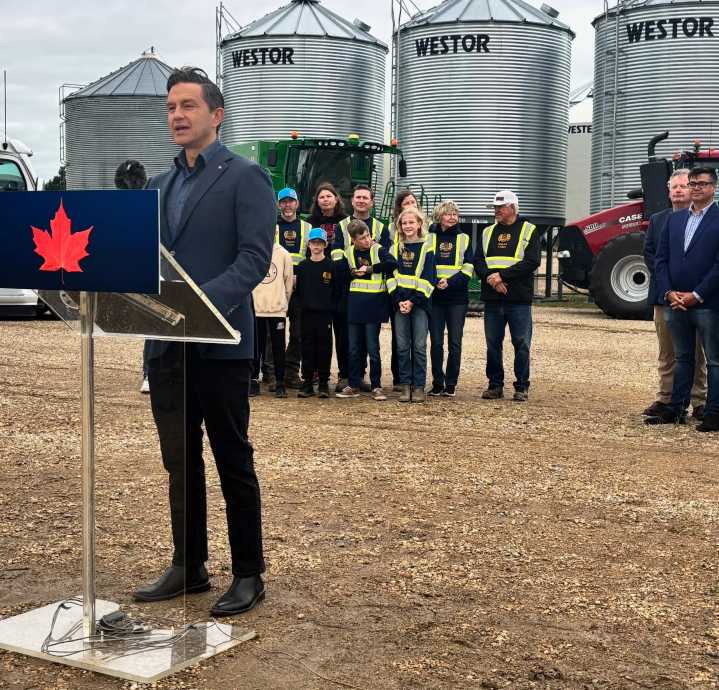 PM “doesn’t care” about farmers, wary of future EV regs: Poilievre
