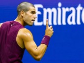 Buzz cut, bright start as Alcaraz charges into US Open second round