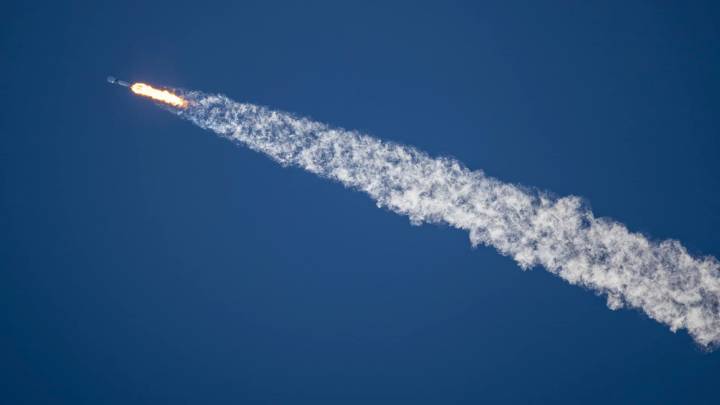 Amazon tops 100 satellites after weather-delayed Kuiper launch