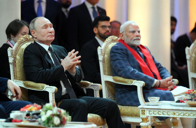 Exclusive-India’s Russian oil imports set to rise in September in defiance of US