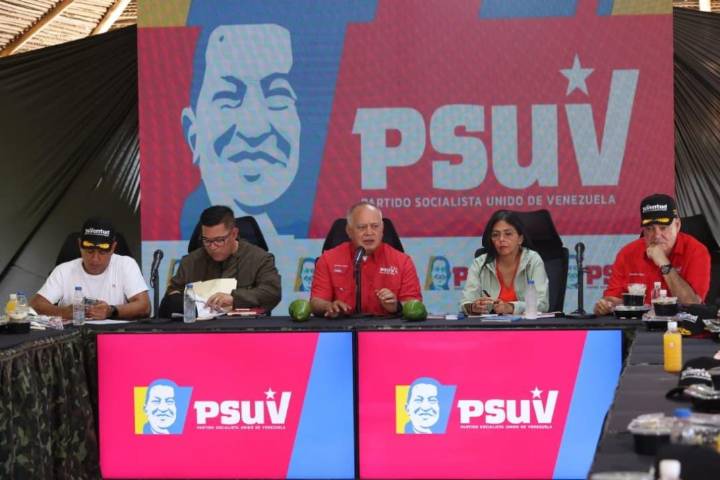 PSUV calificó como “extraordinaria y épica” la jornada de alistamiento militar en el país