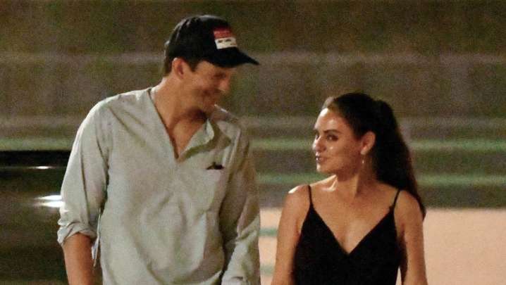 Mila Kunis & Ashton Kutcher Look So Cute Together During Date Night with Friends! 