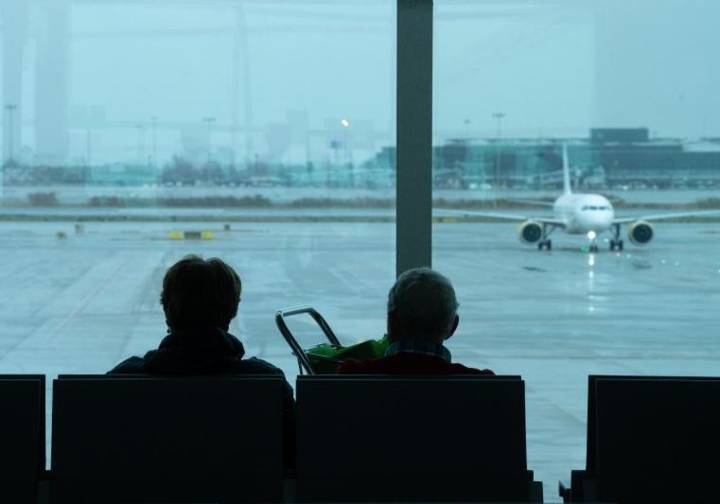 La lluvia obliga a cancelar una cuarentena de vuelos en El Prat
