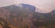 El incendio en la vertiente leonesa de Picos de Europa llega a Cantabria