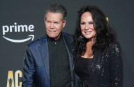 Randy Travis using AI to complete unfinished songs after surviving 2013 stroke