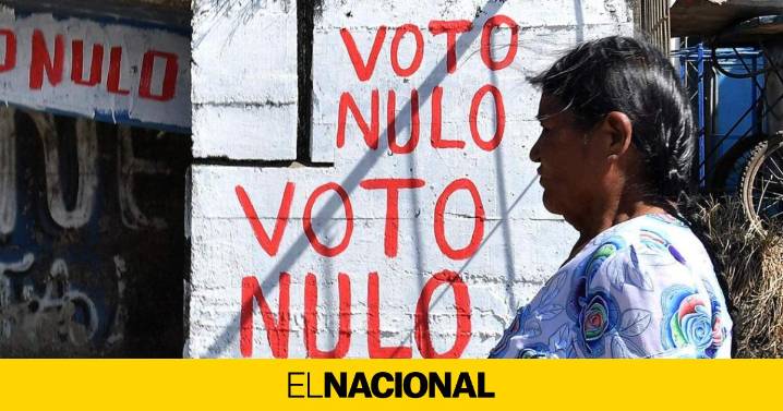 La llamada al boicot de Evo Morales y el hundimiento de la izquierda marcan las elecciones de Bolivia
