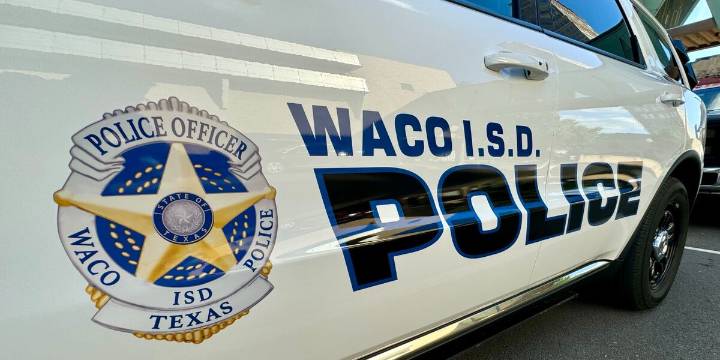 Principal alerts parents about ‘inappropriate communication’ involving campus aide at Waco High