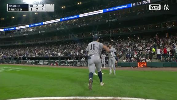 Grisham helps the Yankees beat the White Sox 10
