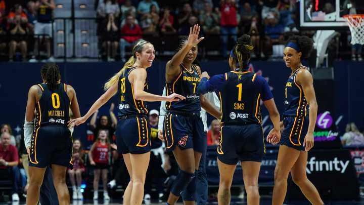 Kelsey Mitchell's 38 points lift Fever past Sun despite Sophie Cunningham injury