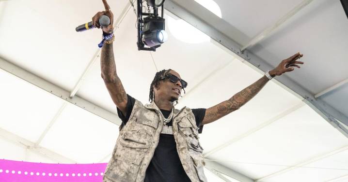 Soulja Boy arrested near his Melrose clothing shop on suspicion of felony weapons possession