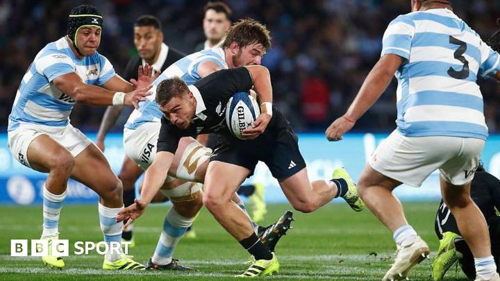 All Blacks beat Pumas to go top of world rankings