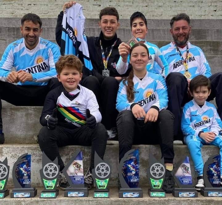 Destacados resultados de pampeanos en competencias de BMX en Alta Gracia