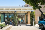 Stanford Shopping Center lands new merchants in burst of retail deals