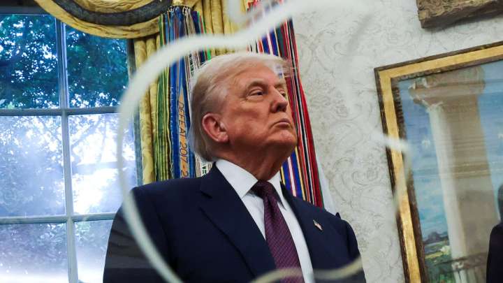 Two stocks that could win from Apple's U.S. manufacturing effort pushed by Trump