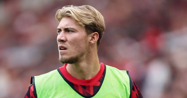 Rasmus Hojlund set to be omitted from Manchester United squad vs Arsenal