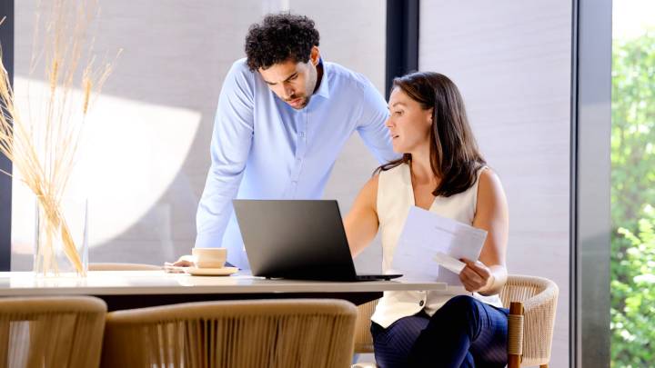 Where to find income amid uncertainty, according to Vanguard fund manager