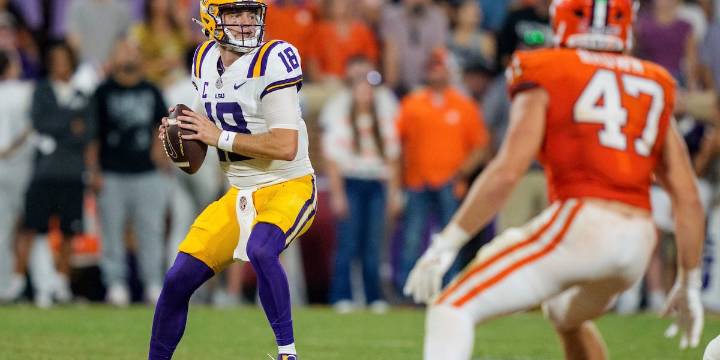 Cleveland Browns News and Rumors 8/31: A Surprise in the QB Race?
