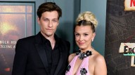 Millie Bobby Brown y su esposo Jake Bongiovi anunciaron que adoptaron a una bebé: "Ahora somos 3"