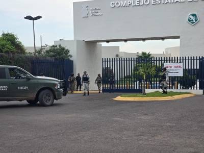 Alerta por reporte de bomba en el complejo estatal de Seguridad Pública en Culiacán