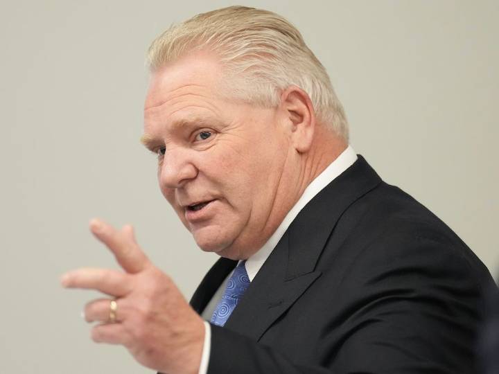 Federal, provincial public servants should work in the office 5 days a week, says Doug Ford